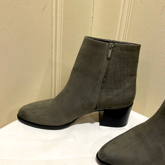 New Sam Edelman Gray Suede Joey Booties - Picture 6 of 10